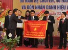 Trường THPT chuyên Phan Bội Châu đón nhận danh hiệu Anh hùng lao động
